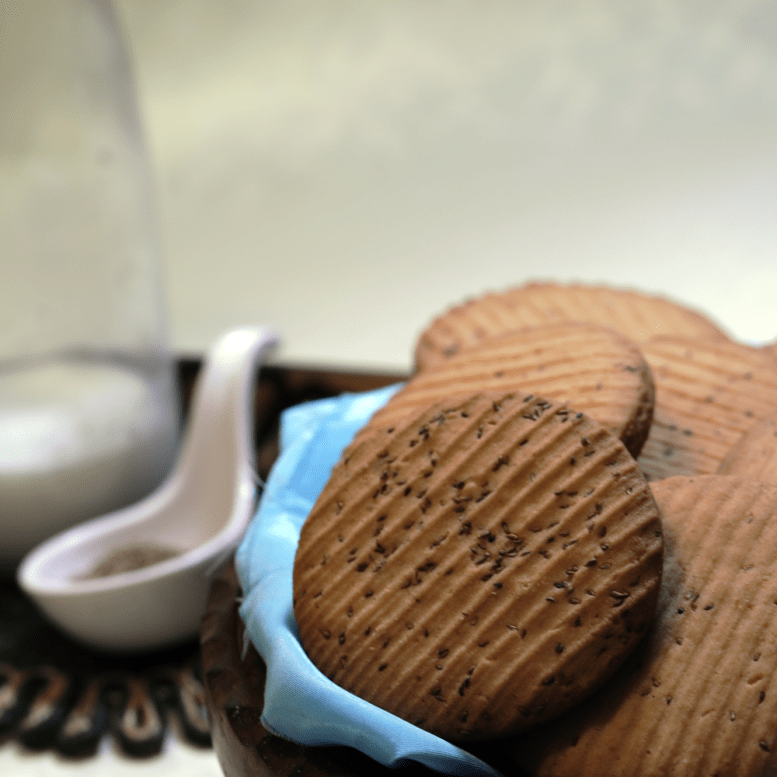 Ajwain Salted Biscuits (400 gms) - Image 3