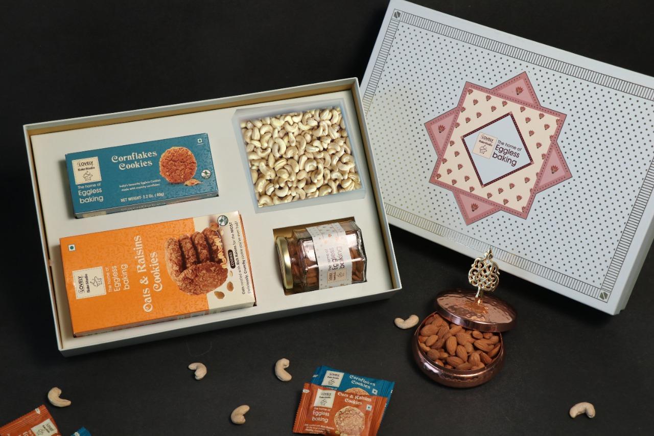 THE EXCLUSIVE FUSION BOX ( 910 Gms)